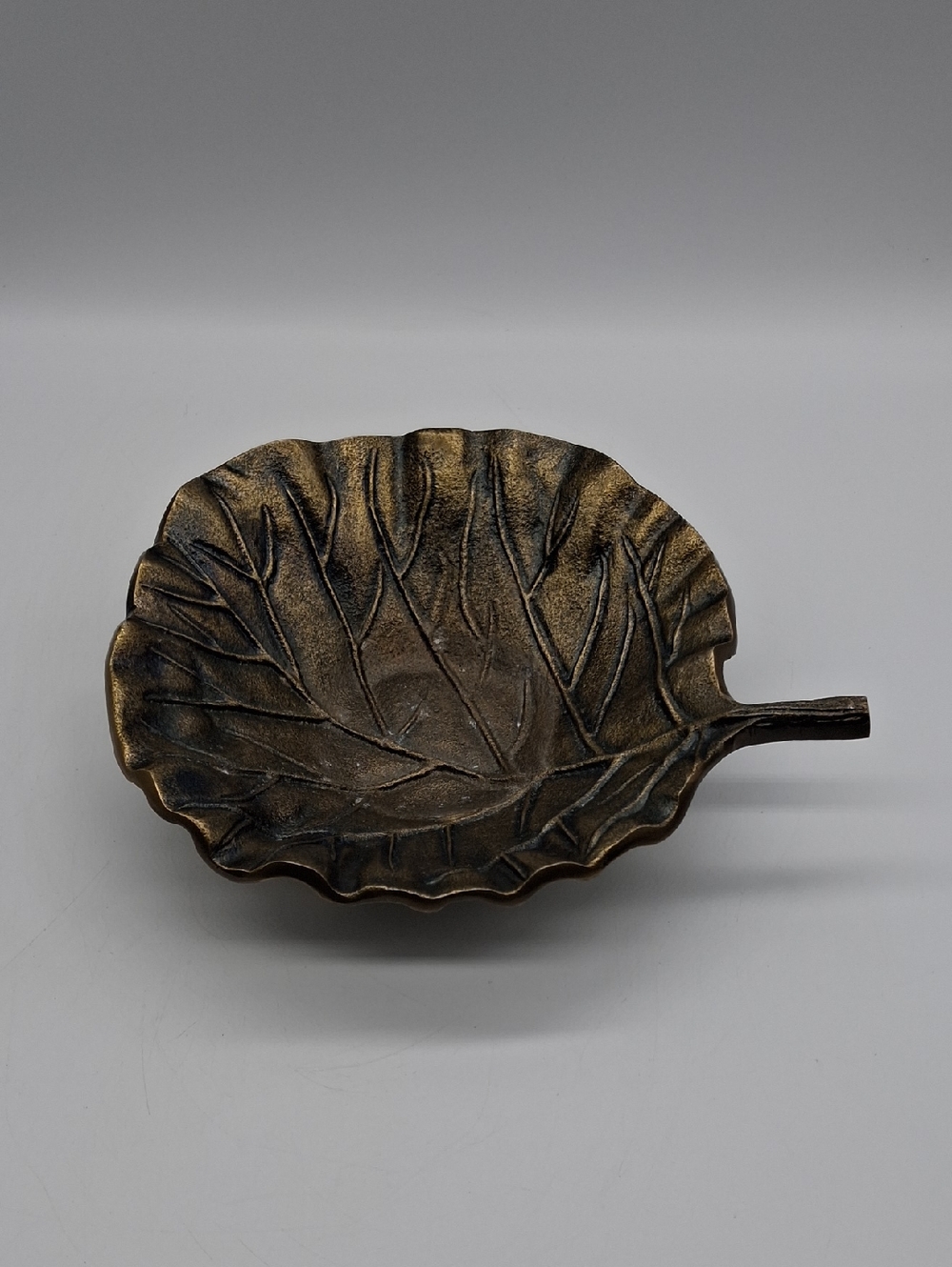 Pier 1 Gingko Leaf Serving Bowl Bronze Gold Tone 8" Diameter 3" Depth